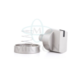 IRANIAN TYPE PAINTED KNOB SET